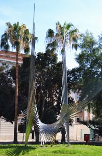 Escultura de Andreu Alfaro en el Hospital General de Valencia. Tasado por Investigaci&oacute;n y Arte. (Foto: Joanbanjo)